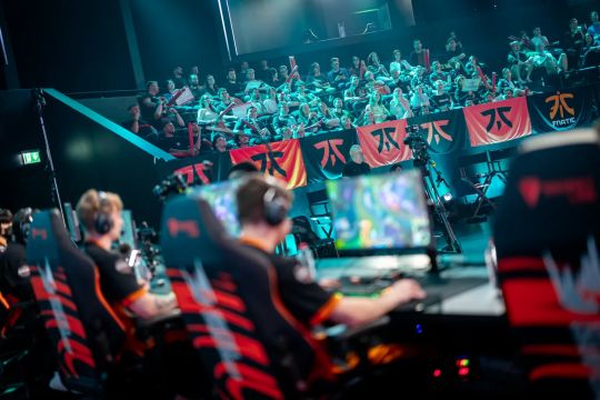 1杆落后的 1杆落后的