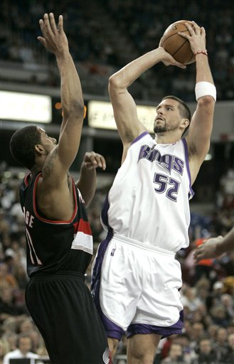 尽管有些球 尽管有些球